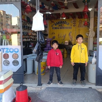 Şakiroğlu Yem Ve Aksesuar