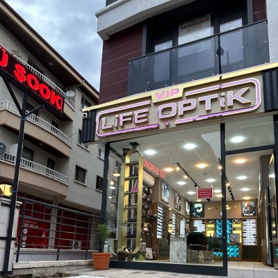 Vip Life Optik Lens